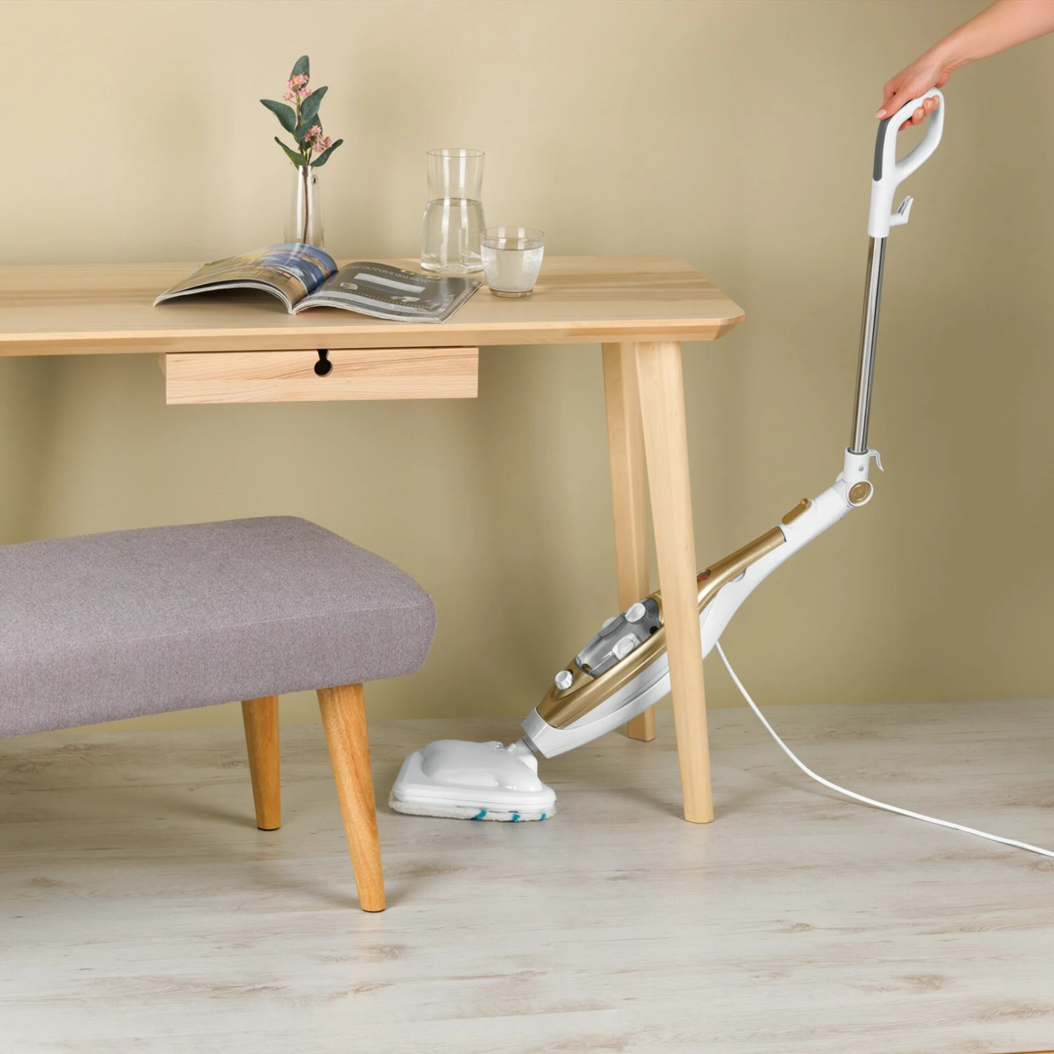 CLEANmaxx Dampfbesen - gold-weiß - mit Knickgelenk 15 CLEANmaxx Dampfbesen - gold-weiß - mit Knickgelenk – Bild 13